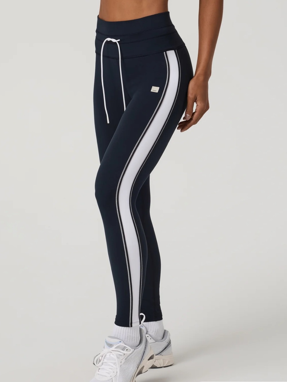 Vuori Daily Track Leggings NWT
